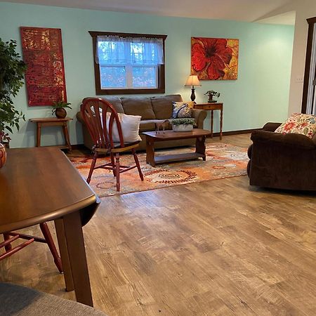Dragonfly Meadows Guesthouse Stoutland Dış mekan fotoğraf